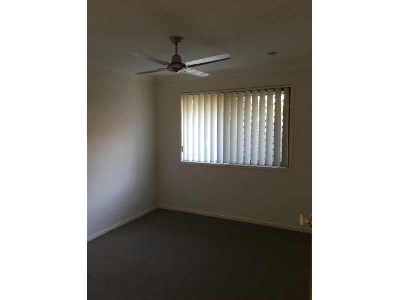 1 Penda Circ, Victoria Point QLD 4165