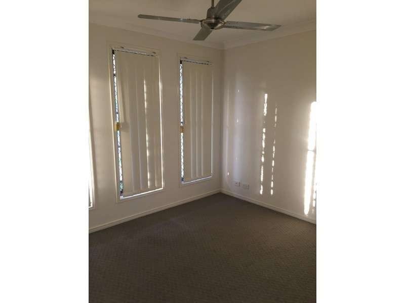 1 Penda Circ, Victoria Point QLD 4165