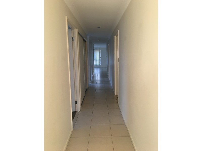 1 Penda Circ, Victoria Point QLD 4165