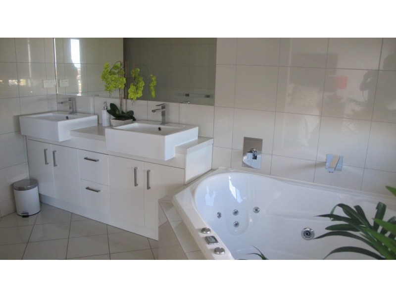 2 Fitzroy Street, Cleveland QLD 4163