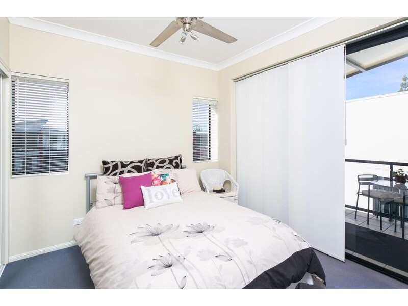 2 Masthead Drive, Cleveland QLD 4163