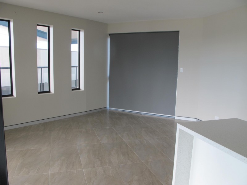 Penthouse 3 Shore Street West, Cleveland QLD 4163