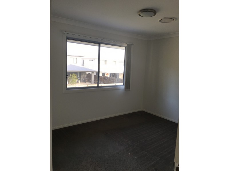 19 Parnell St, Ormiston QLD 4160