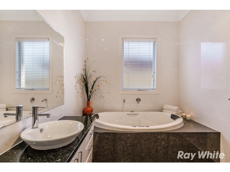 16 Bonanza Road, Beaumaris VIC 3193