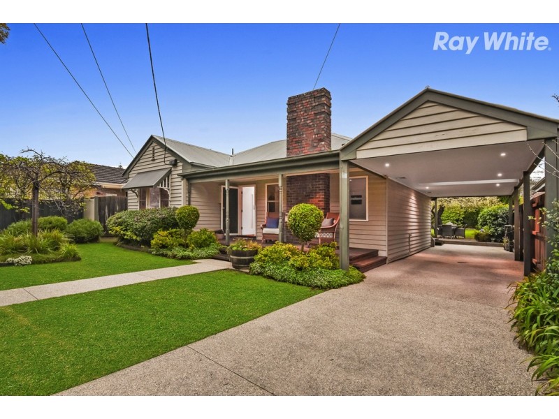 17 Munro Avenue, Cheltenham VIC 3192