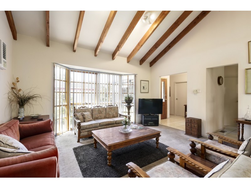 2/20 Luxmoore Street, Cheltenham VIC 3192