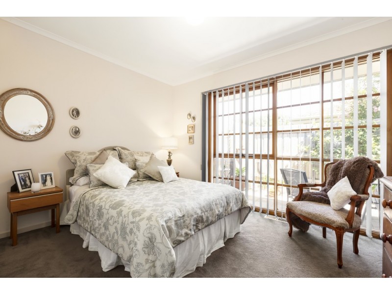 2/20 Luxmoore Street, Cheltenham VIC 3192