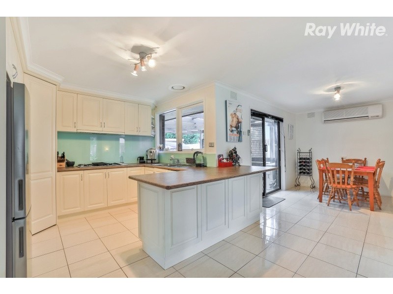 59 Circle Drive South, Cranbourne VIC 3977