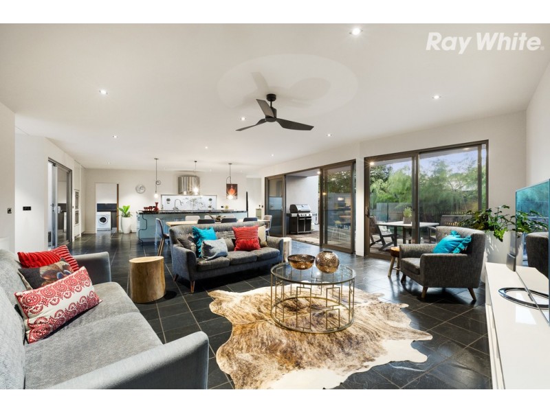 13 Bodley Street, Beaumaris VIC 3193