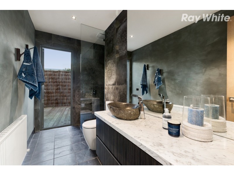 13 Bodley Street, Beaumaris VIC 3193