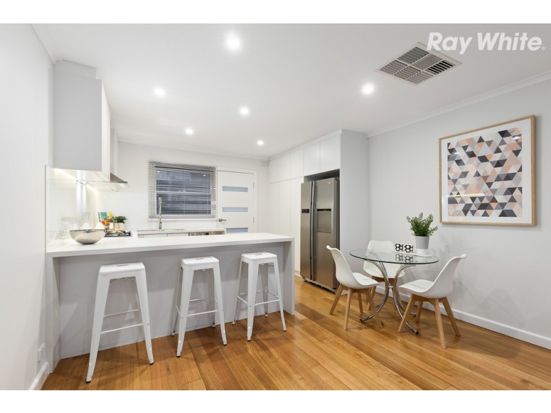 4/17 First Street, Black Rock VIC 3193