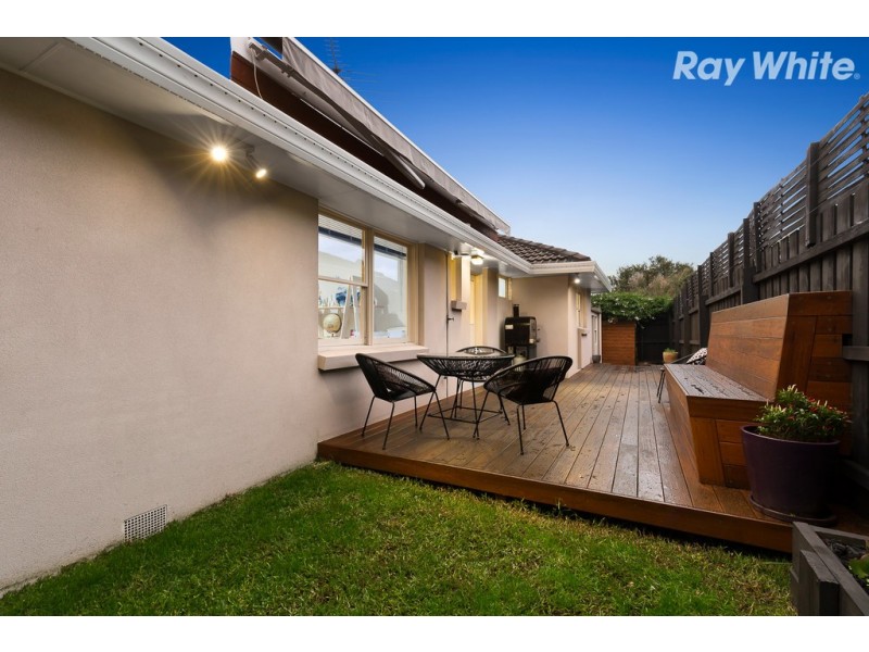 4/17 First Street, Black Rock VIC 3193