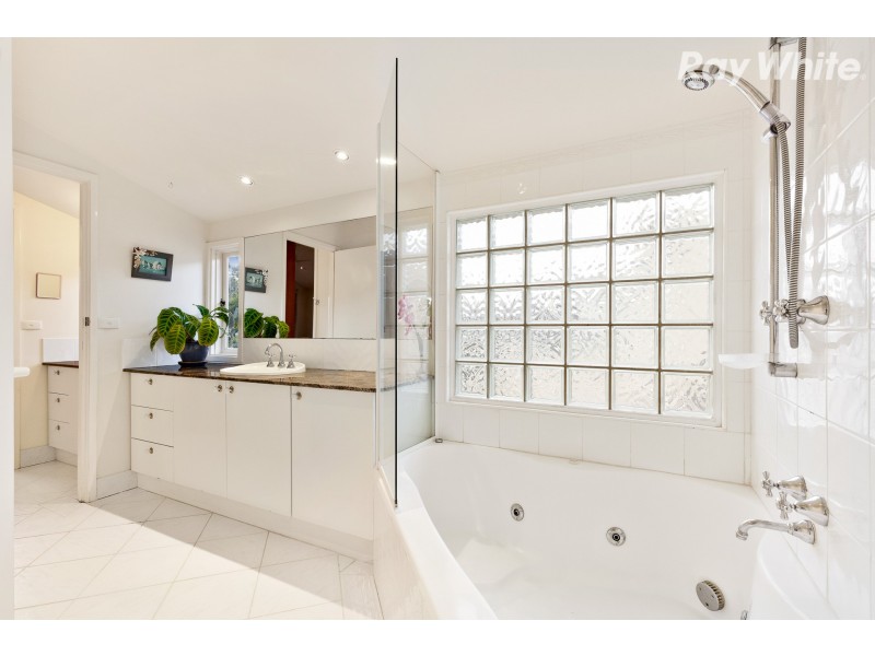 11 White Street, Beaumaris VIC 3193