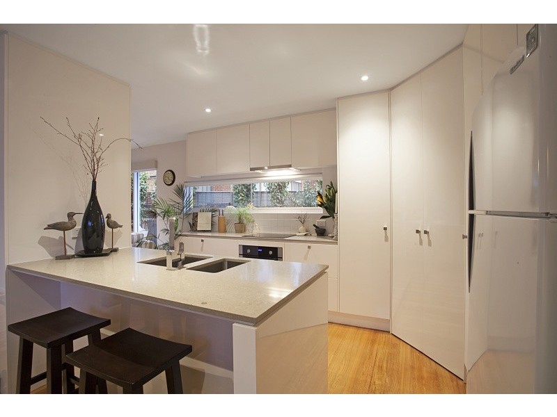 2/571 Balcombe Road, Black Rock VIC 3193