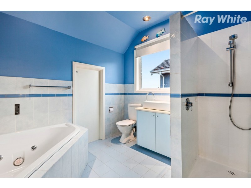 42 Dalgetty Road, Beaumaris VIC 3193