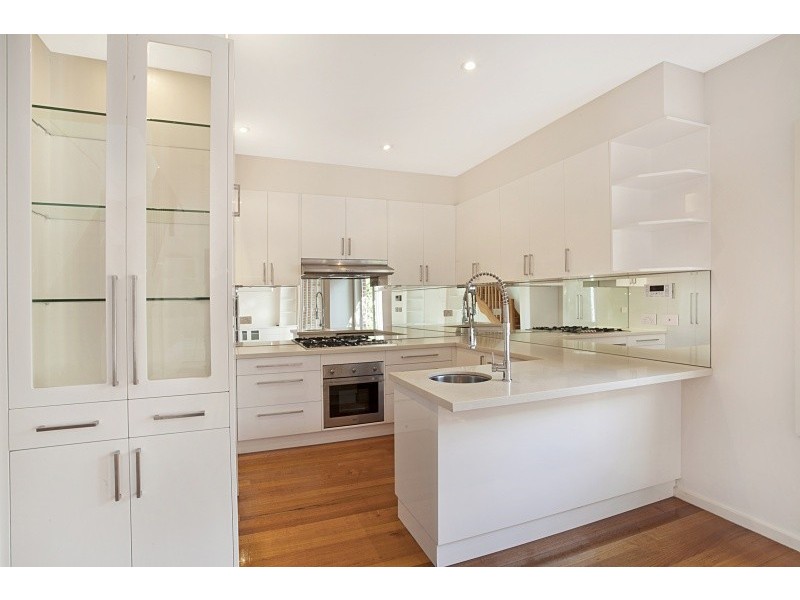 76b Warren Road, Mordialloc VIC 3195