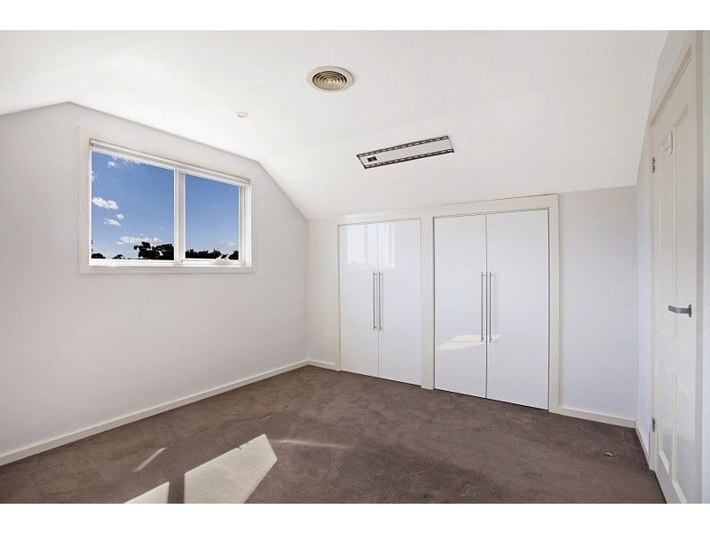 76b Warren Road, Mordialloc VIC 3195