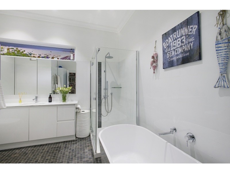 30 Beach Road, Beaumaris VIC 3193