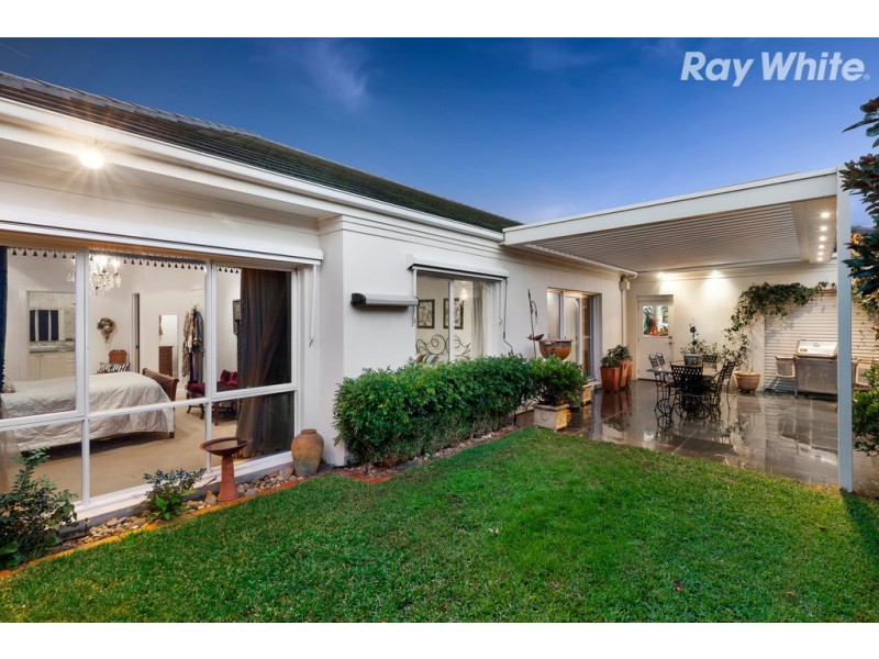 1/67 Bayview Crescent, Black Rock VIC 3193