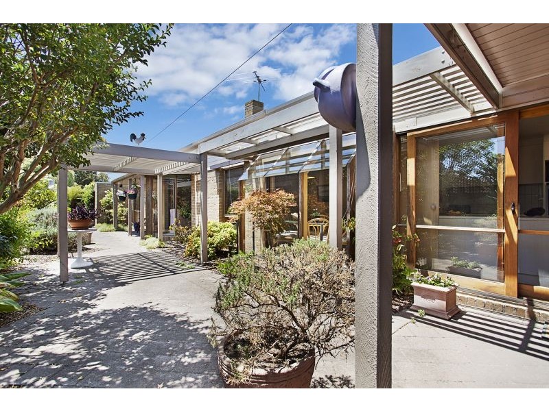 16 Love Street, Black Rock VIC 3193