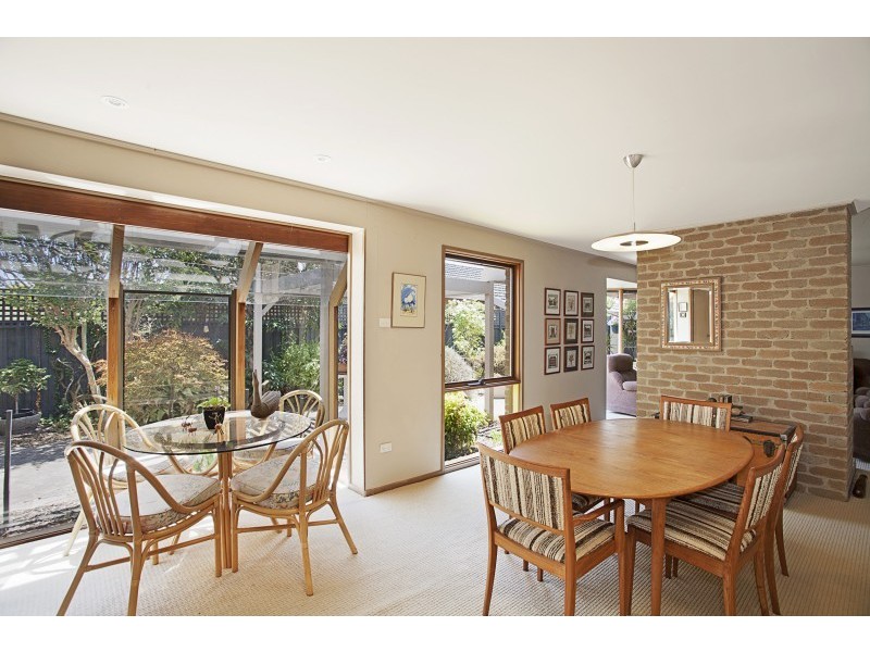 16 Love Street, Black Rock VIC 3193