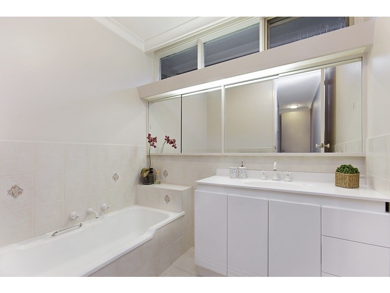 4 Bellaire Court, Beaumaris VIC 3193