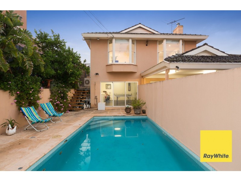 13 Surf Avenue, Beaumaris VIC 3193