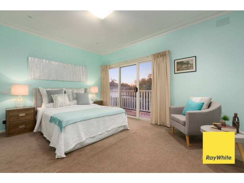 13 Surf Avenue, Beaumaris VIC 3193