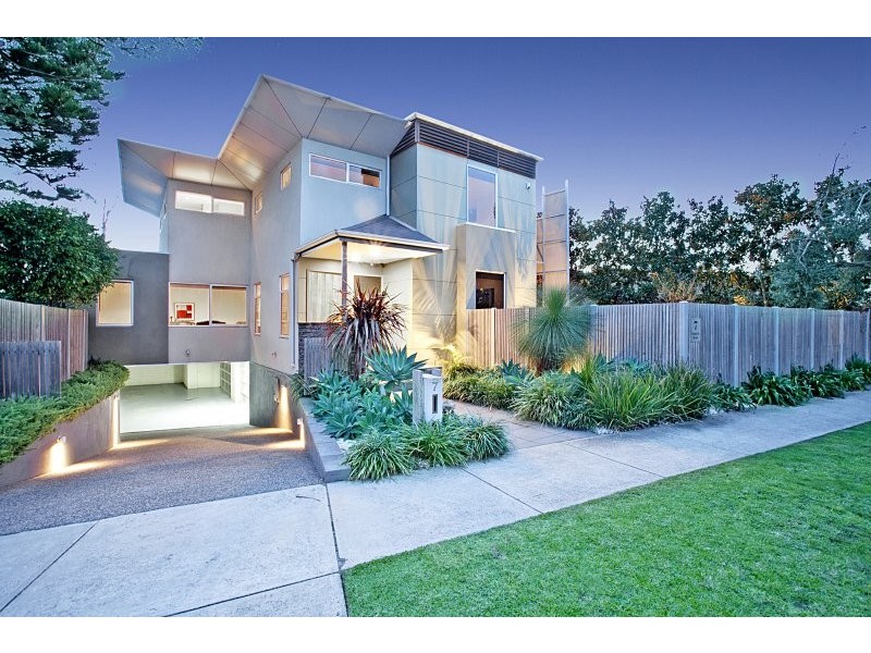7 Dalgetty Road, Beaumaris VIC 3193