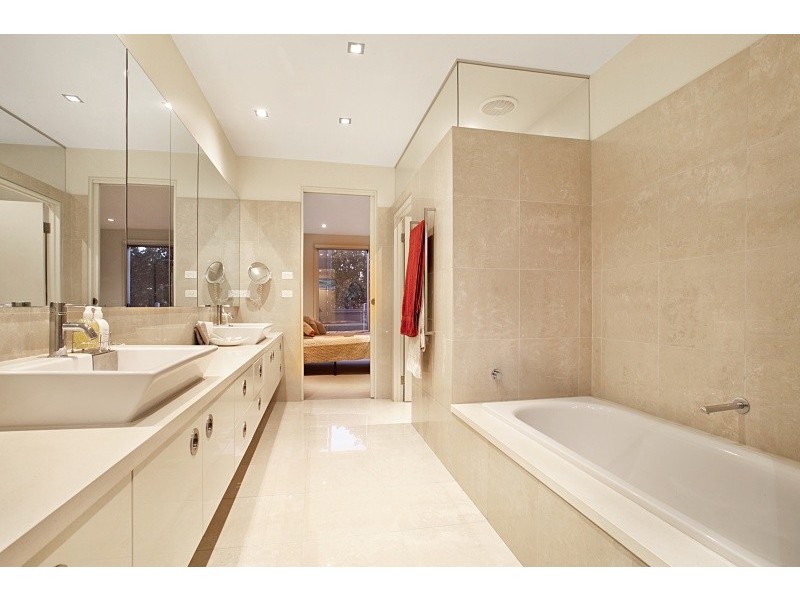 7 Dalgetty Road, Beaumaris VIC 3193