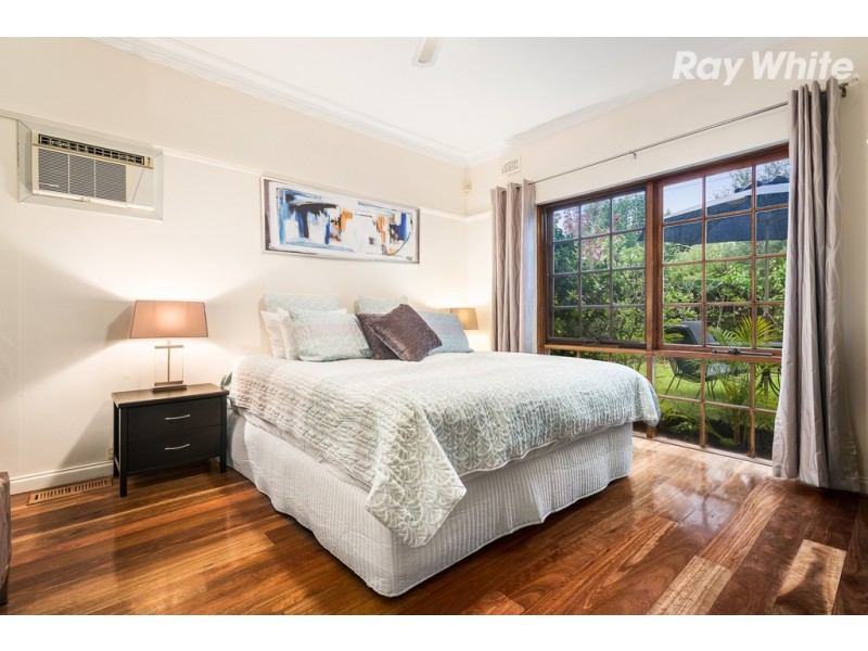 28 Rossmith Ave, Beaumaris VIC 3193