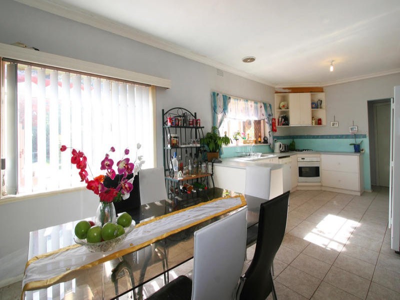 15 Southern Road, Mentone VIC 3194