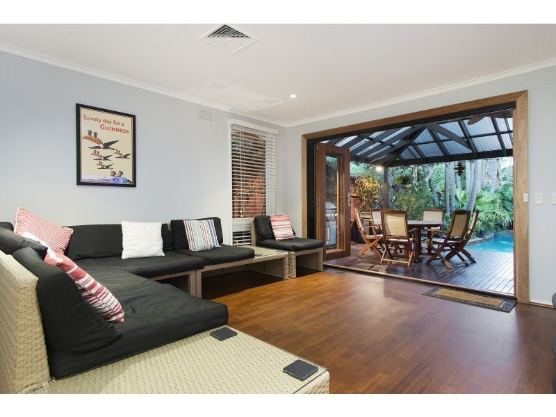 16 Morey Road, Beaumaris VIC 3193