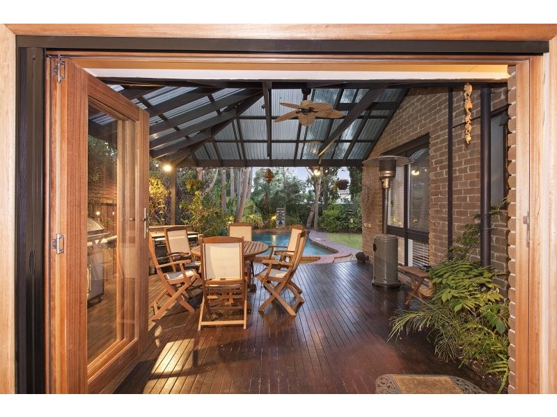 16 Morey Road, Beaumaris VIC 3193