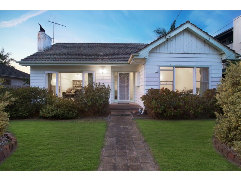 9 Herbert Street, Beaumaris VIC 3193
