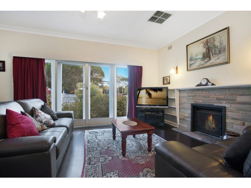 9 Herbert Street, Beaumaris VIC 3193
