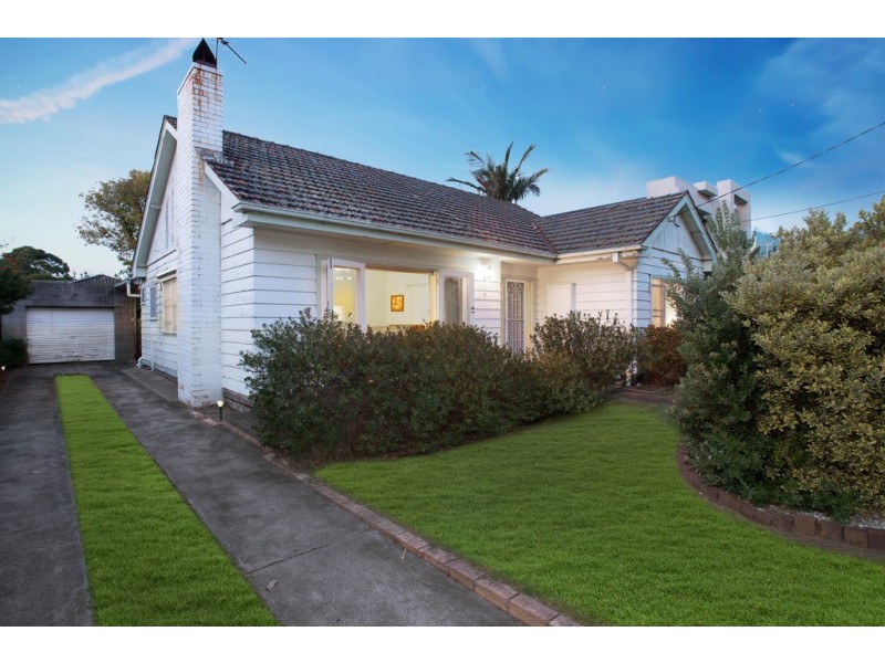 9 Herbert Street, Beaumaris VIC 3193