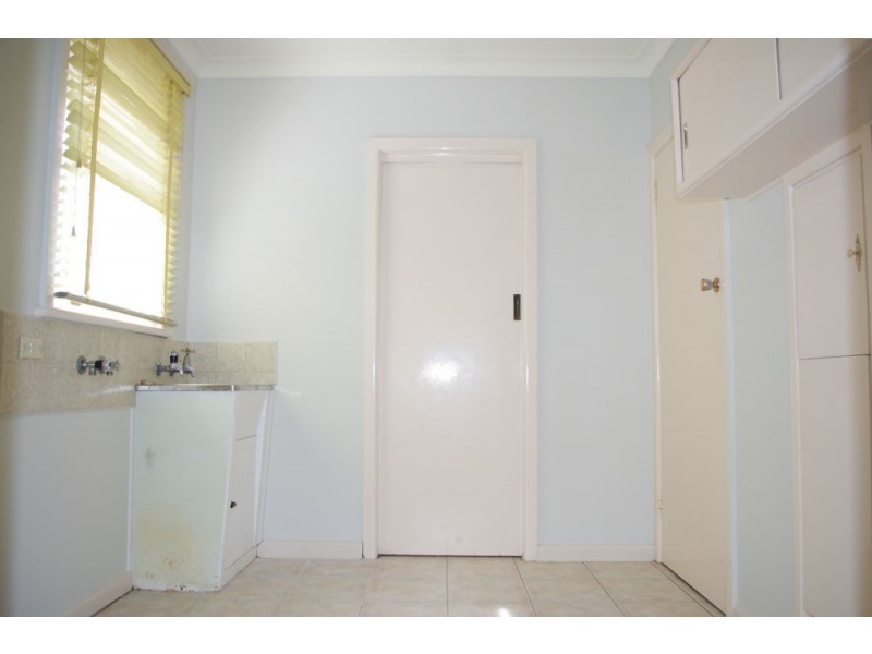 8 Allnutt Court, Cheltenham VIC 3192