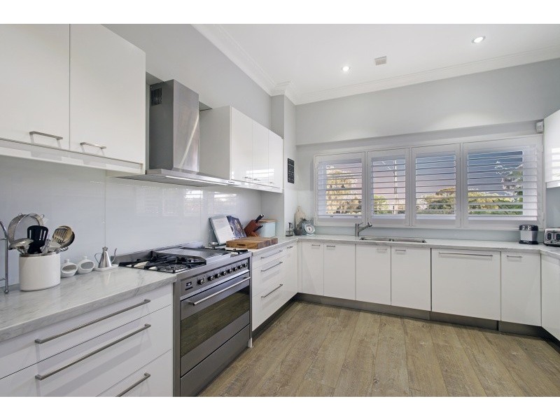 30 Beach Road, Beaumaris VIC 3193