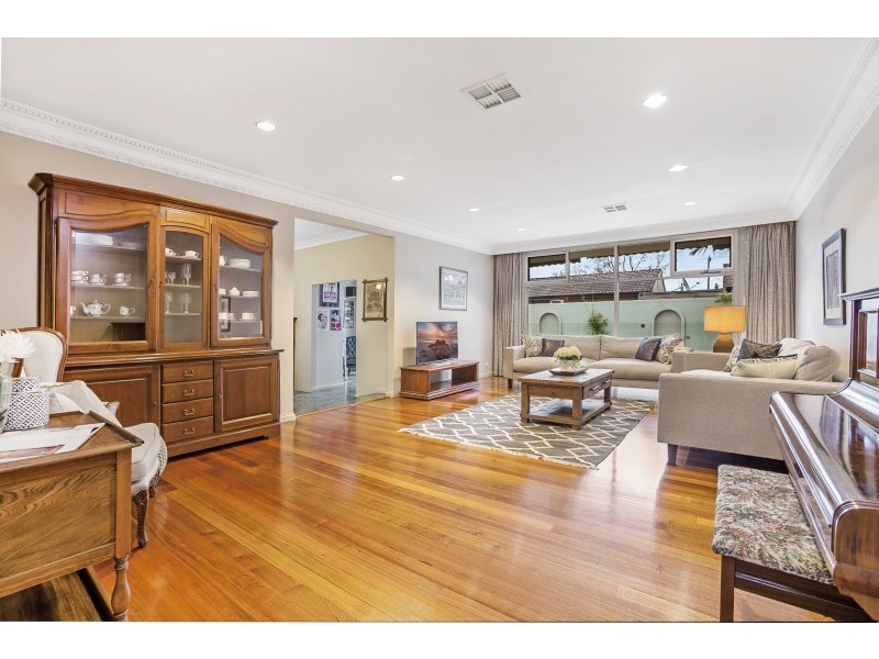 12 Russell Court, Mentone VIC 3194