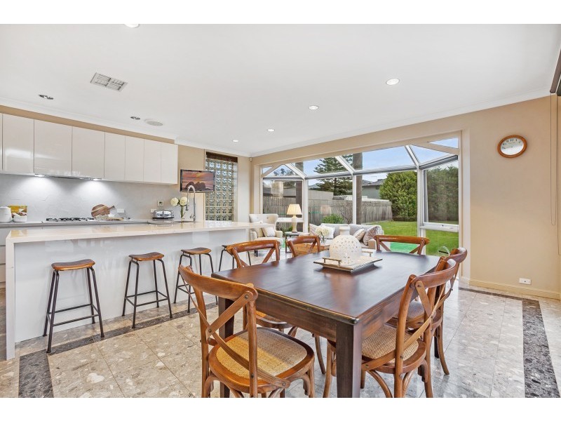 12 Russell Court, Mentone VIC 3194