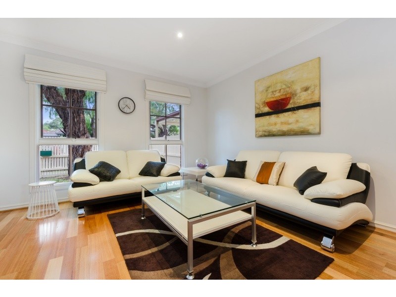 1/2-4 Olive Grove, Parkdale VIC 3195