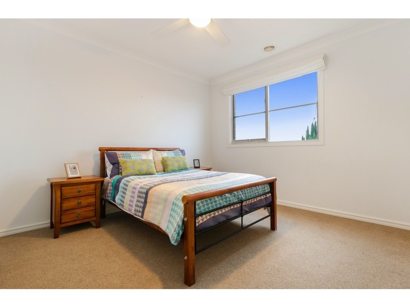 1/2-4 Olive Grove, Parkdale VIC 3195