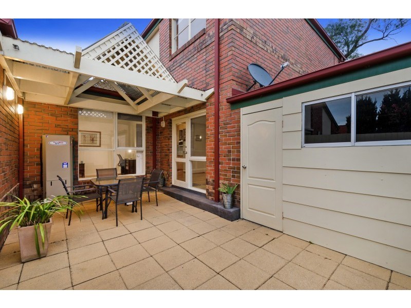 1/2-4 Olive Grove, Parkdale VIC 3195