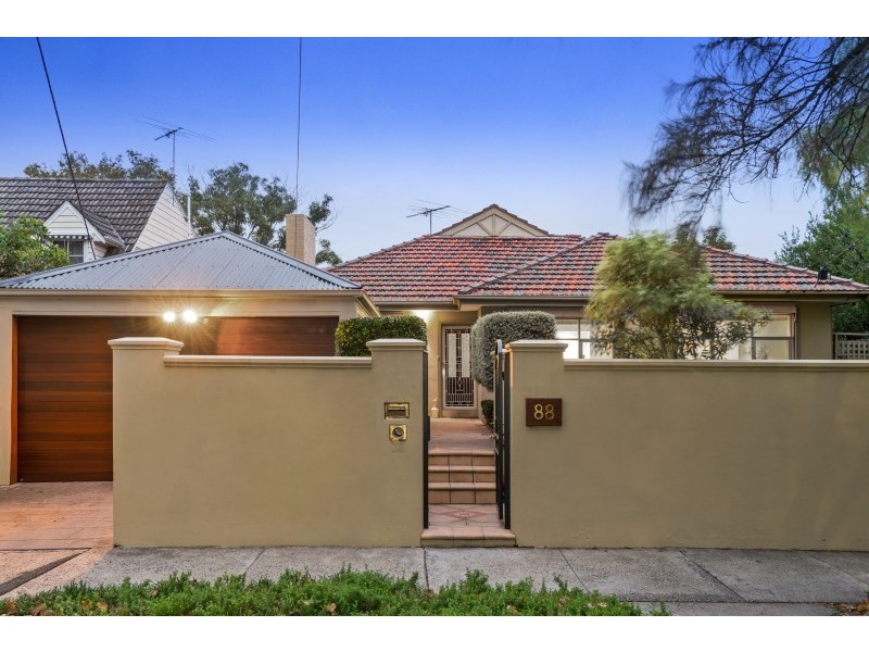 88 Dalgetty Road, Beaumaris VIC 3193