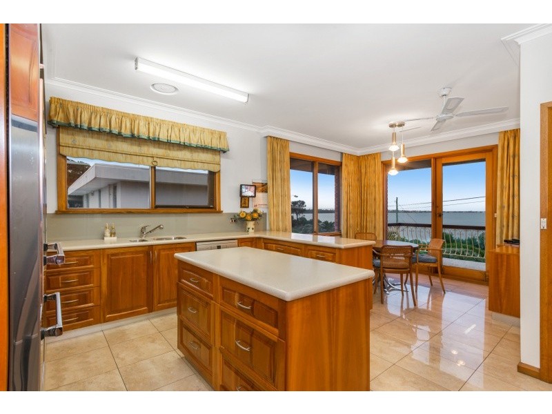 481 Beach Road, Beaumaris VIC 3193