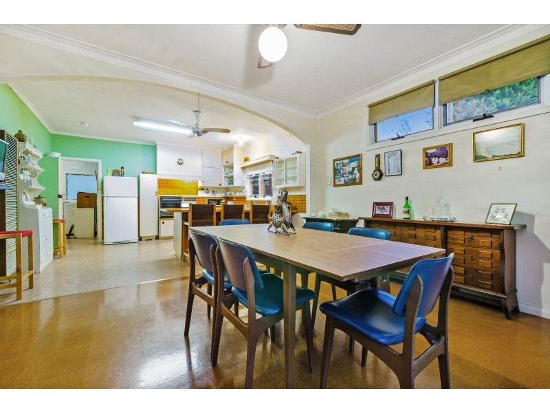 2 Canberra Grove, Beaumaris VIC 3193