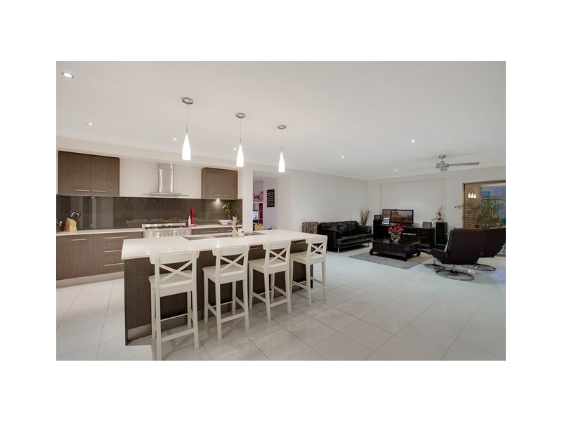 52 Newcastle Drive, Pottsville NSW 2489