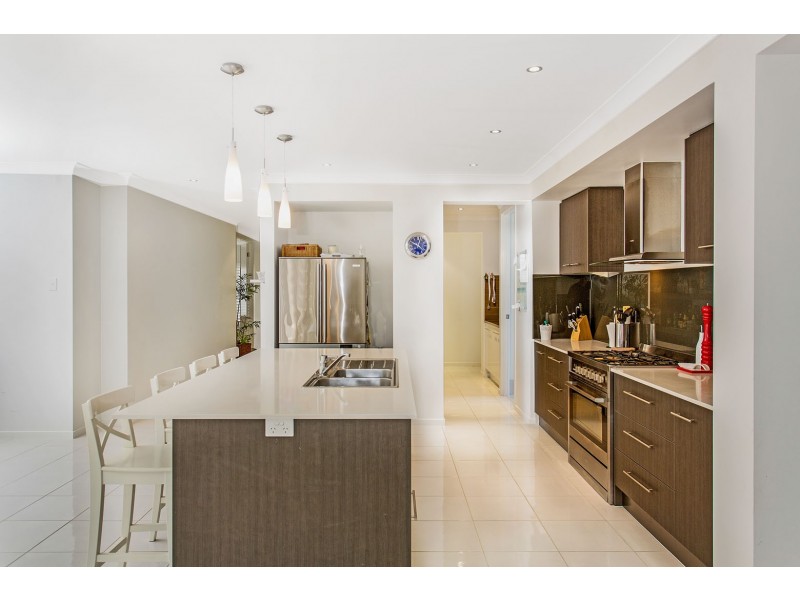 52 Newcastle Drive, Pottsville NSW 2489