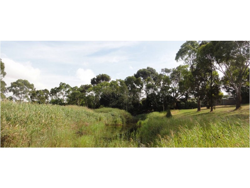 42 Ponds Drive, Lara VIC 3212